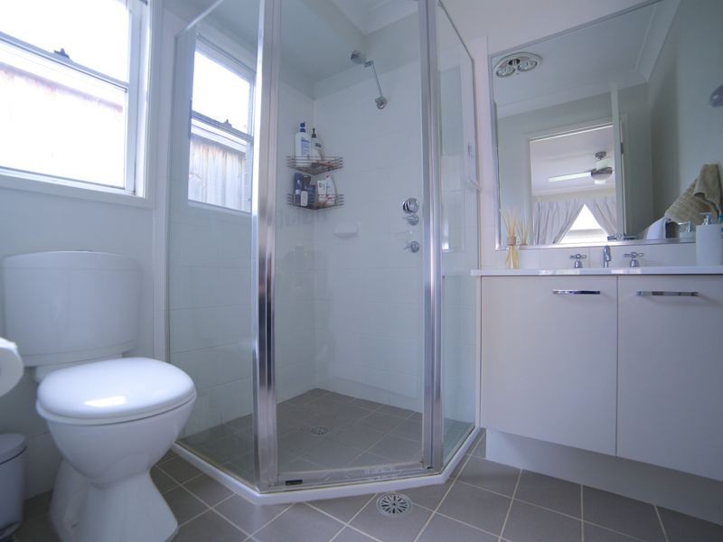 6 Boddingtons Road, Glenfield NSW 2167