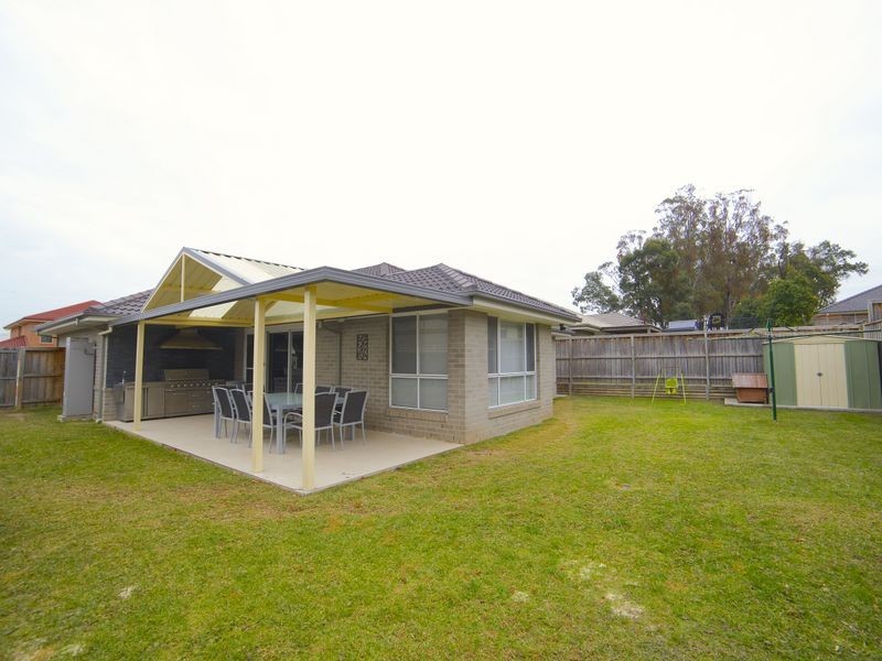 6 Boddingtons Road, Glenfield NSW 2167