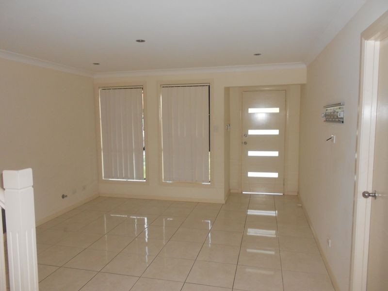 167 Pacific Palms Cct, Hoxton Park NSW 2171