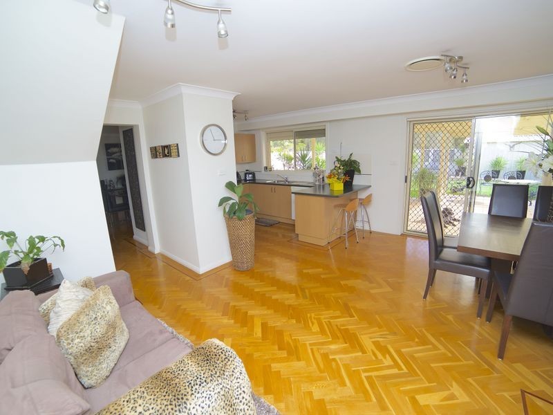 West Hoxton NSW 2171