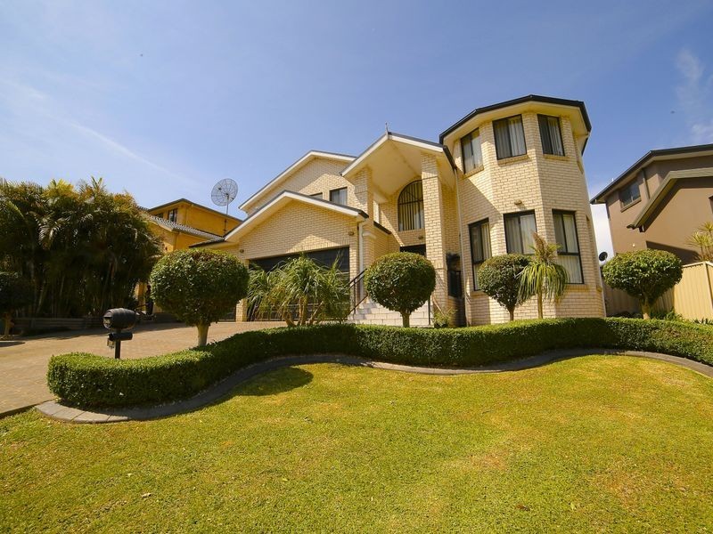 17 Harraden Drive, West Hoxton NSW 2171