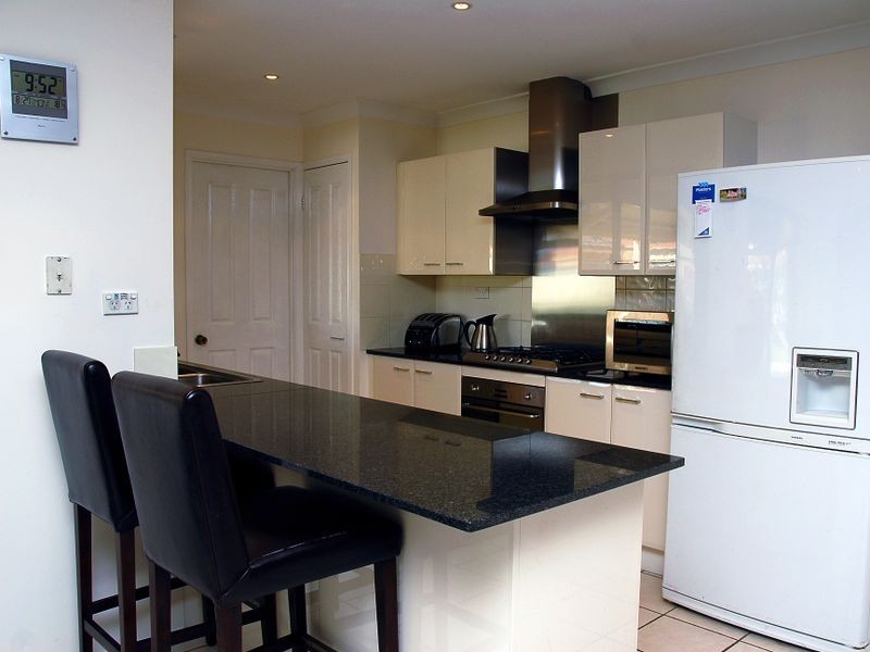 8 Strzlecki Drive, Horningsea Park NSW 2171