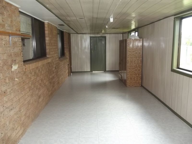 32 Ryder Rd, Greenfield Park NSW 2176