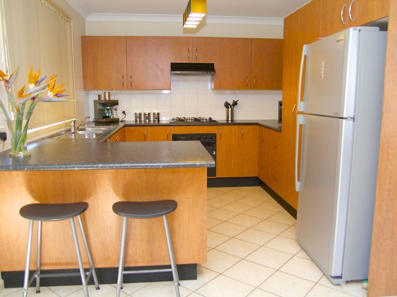 10 Applegum Place, Prestons NSW 2170