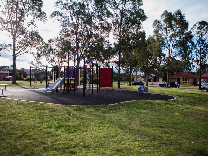 19 Morton Court, Wattle Grove NSW 2173