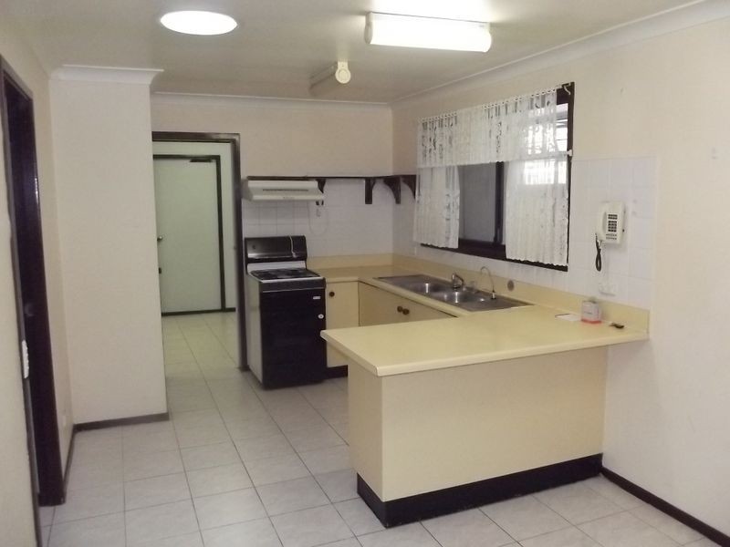 32 Ryder Road, Greenfield Park NSW 2176