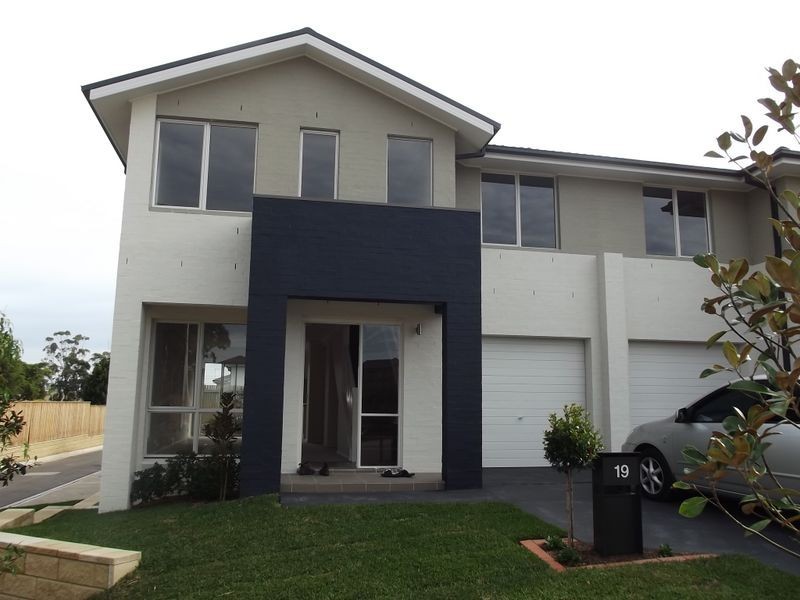 19 Brothers Lane, Glenfield NSW 2167