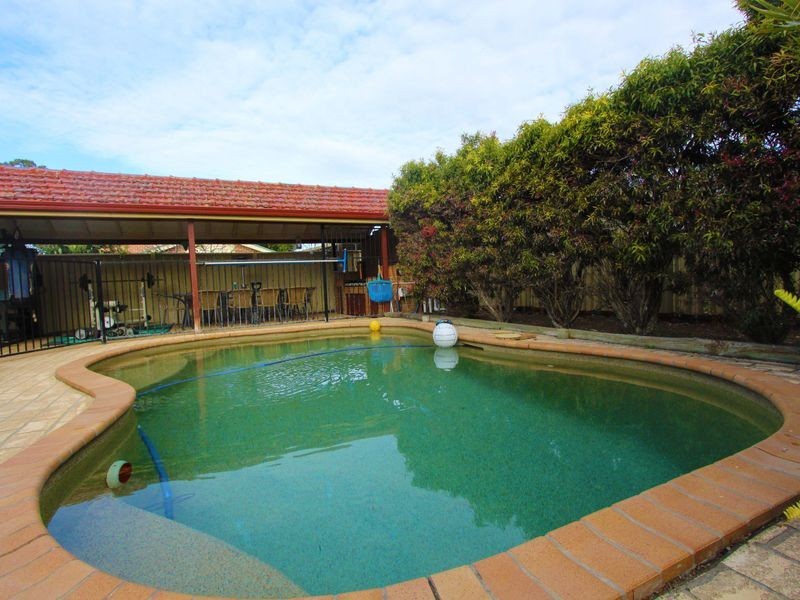 2A Blackwood Avenue, Casula NSW 2170