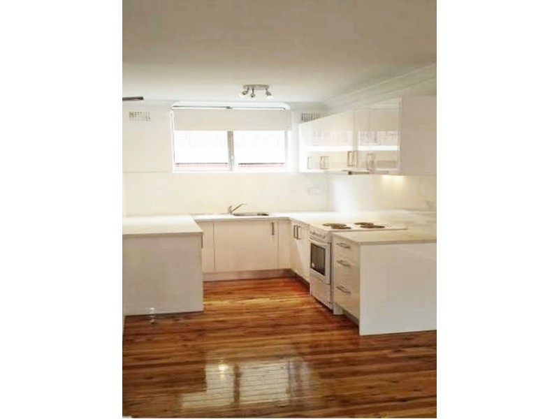 2/13 Drummond Street, Warwick Farm NSW 2170