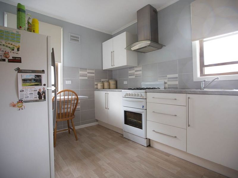 3 Hilda Ave, Casula NSW 2170