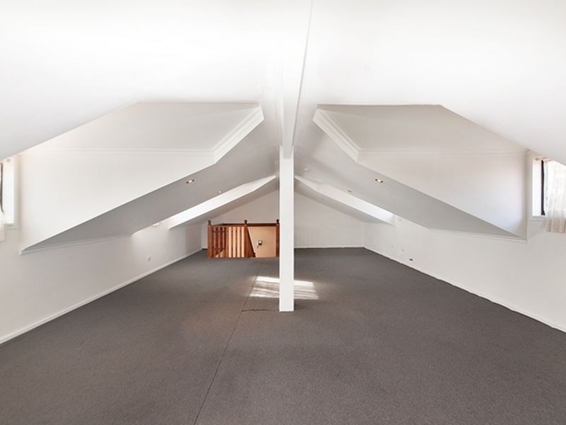 43 Flame Tree Street, Casula NSW 2170