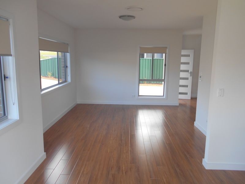 49 Rowe Ave, Lurnea NSW 2170