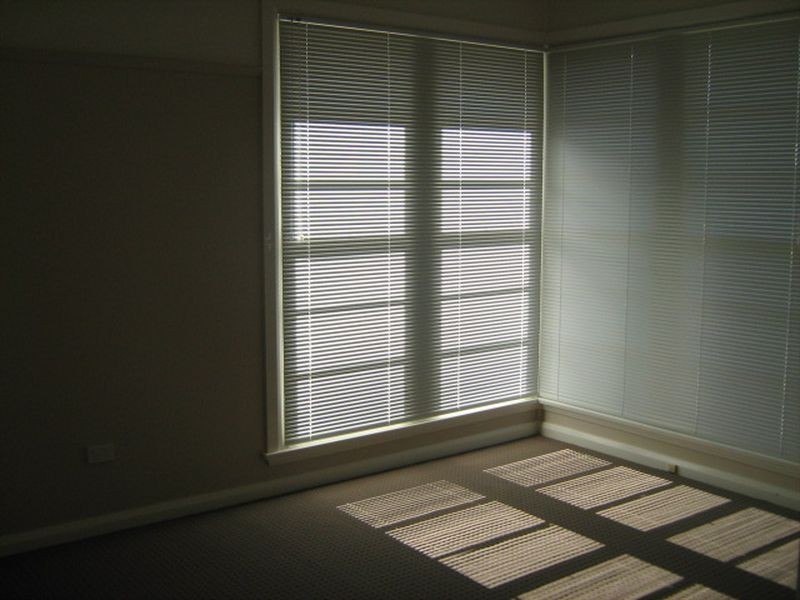 15 Canberra Ave, Casula NSW 2170