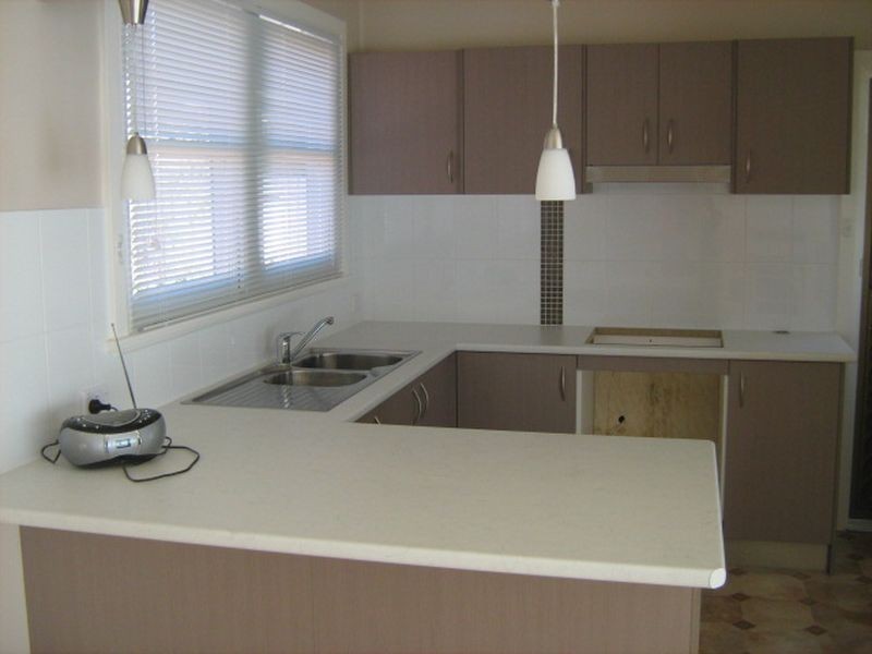 15 Canberra Ave, Casula NSW 2170