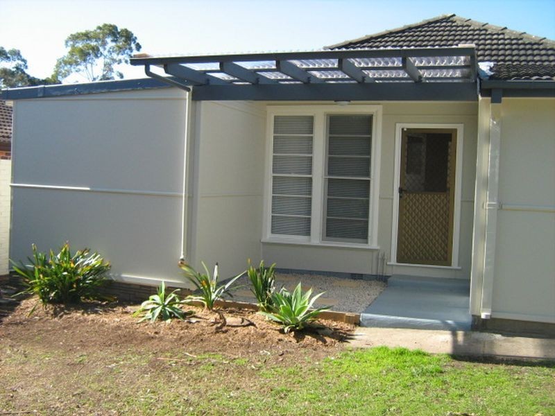 15 Canberra Ave, Casula NSW 2170