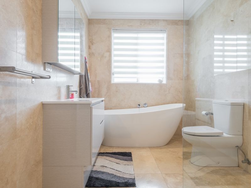 6 Duffy Avenue, Gregory Hills NSW 2557