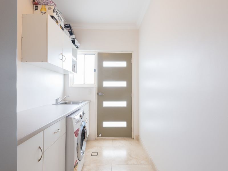 6 Duffy Avenue, Gregory Hills NSW 2557