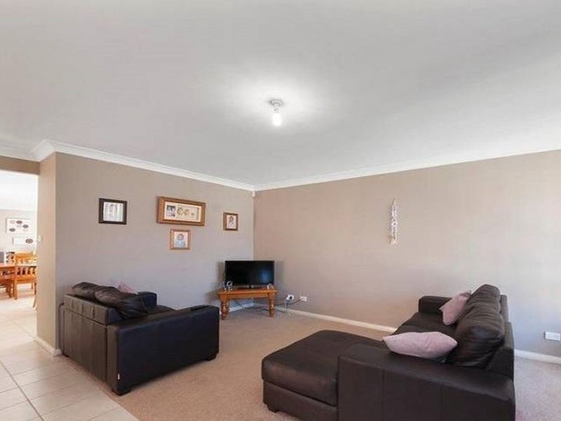 38 Flame Tree St, Casula NSW 2170