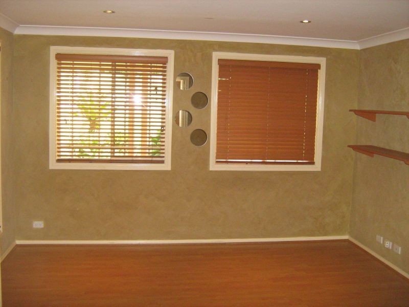 35 William Mannix Ave, Currans Hill NSW 2567