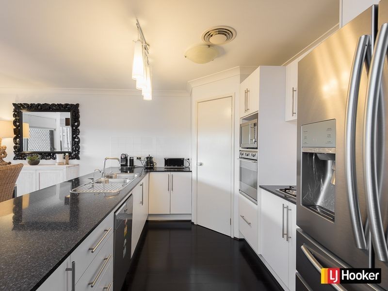 16 Magento Place, Prestons NSW 2170