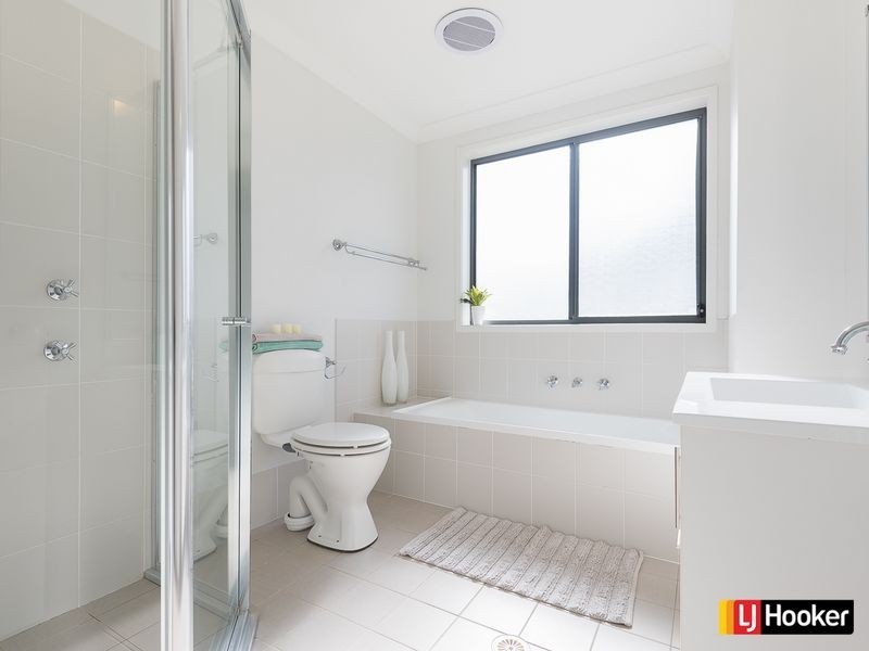 16 Magento Place, Prestons NSW 2170