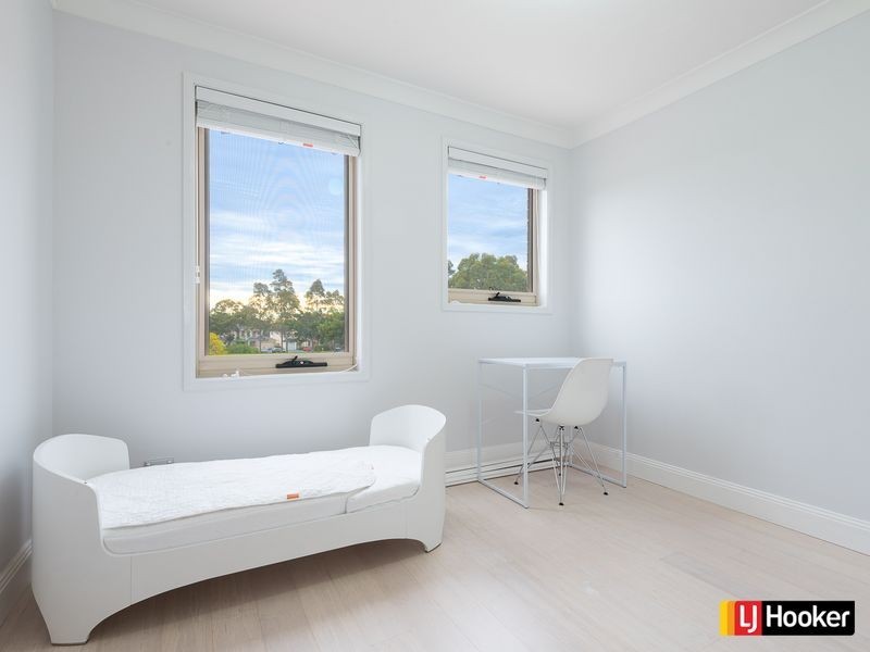 27 Rawson Crescent, Horningsea Park NSW 2171