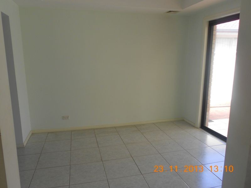 8 Chienti Place, Prestons NSW 2170