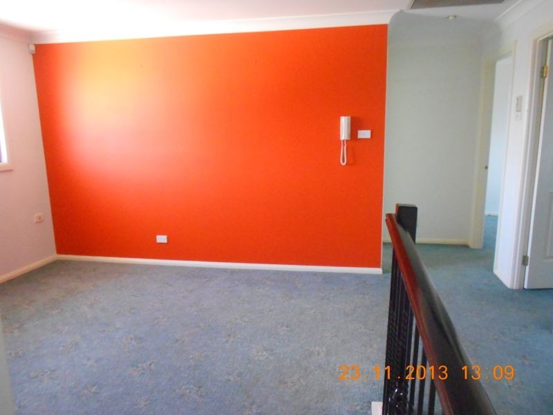 8 Chienti Place, Prestons NSW 2170