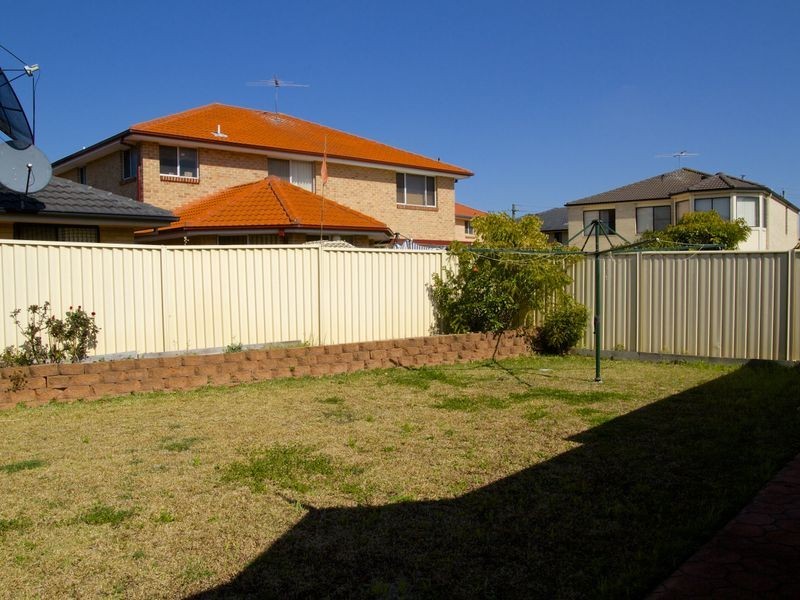 8 Chienti Place, Prestons NSW 2170