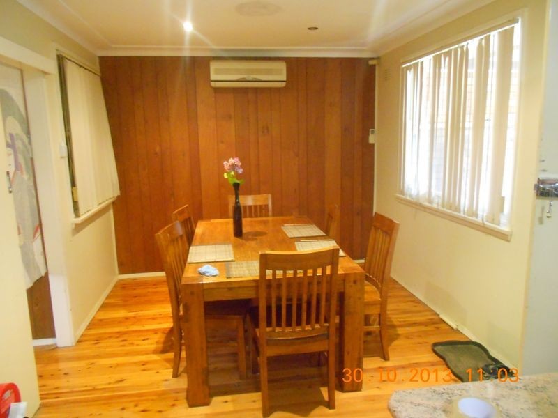 4 Canberra Avenue, Casula NSW 2170