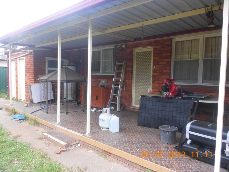 4 Canberra Avenue, Casula NSW 2170