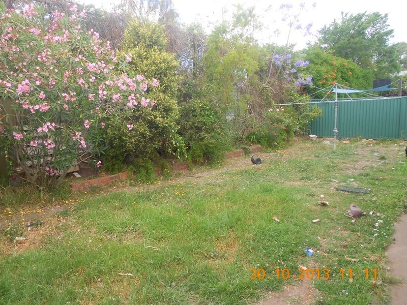 4 Canberra Avenue, Casula NSW 2170