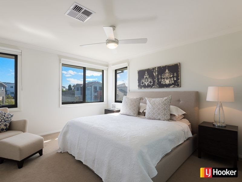 29A Northampton Drive, Glenfield NSW 2167