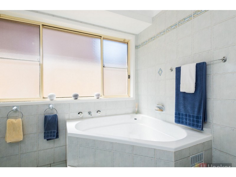 1 Clipper Close, Chipping Norton NSW 2170