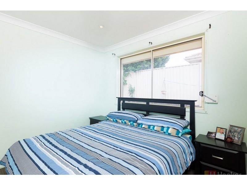 27 Solander Avenue, West Hoxton NSW 2171