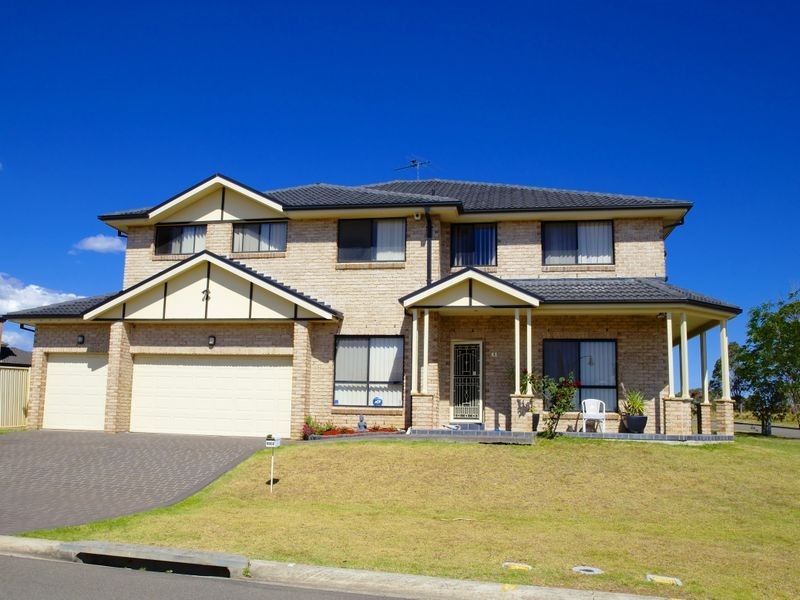 61 Lycett Avenue, West Hoxton NSW 2171