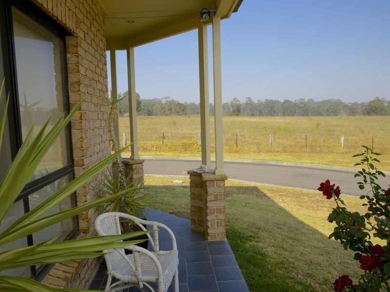 61 Lycett Avenue, West Hoxton NSW 2171