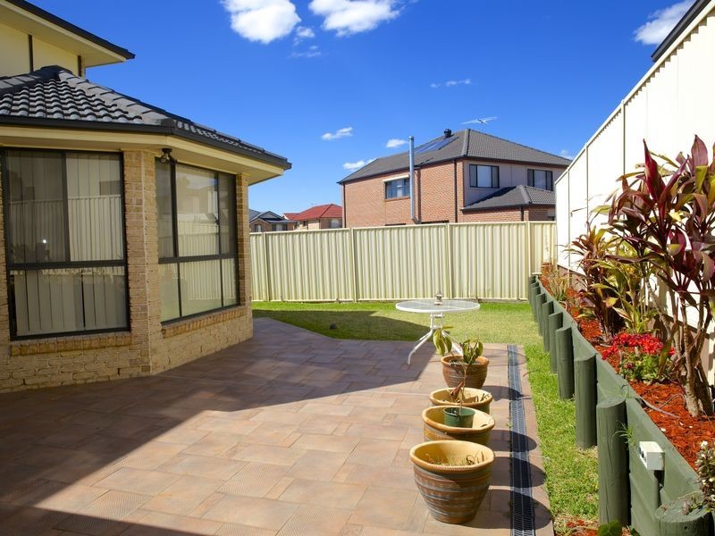 61 Lycett Avenue, West Hoxton NSW 2171