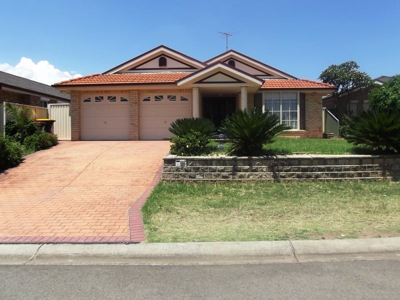 6 Bega Close, Prestons NSW 2170