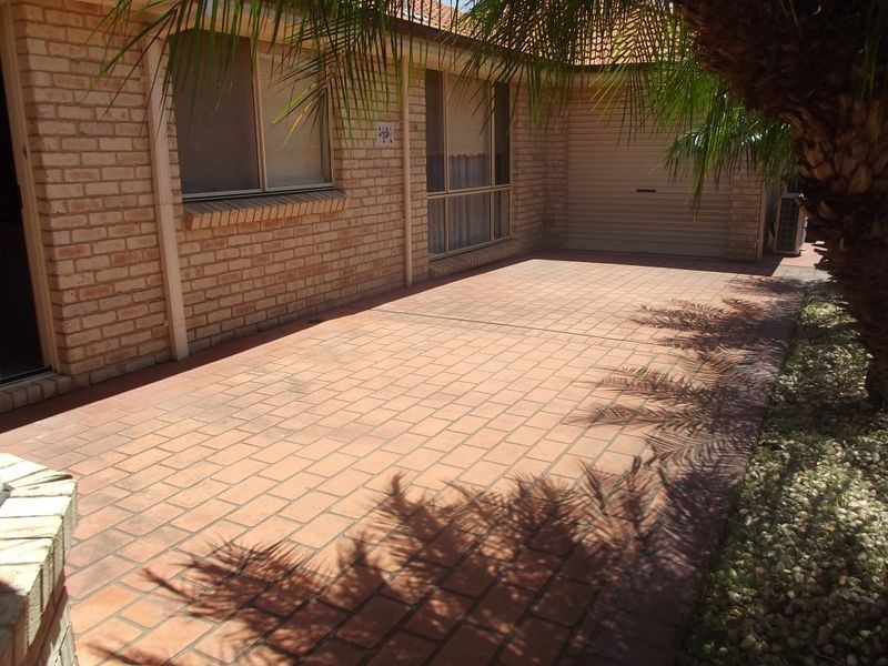 6 Bega Close, Prestons NSW 2170
