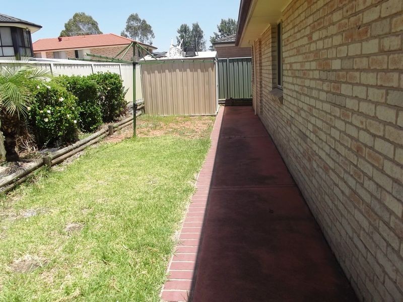 6 Bega Close, Prestons NSW 2170