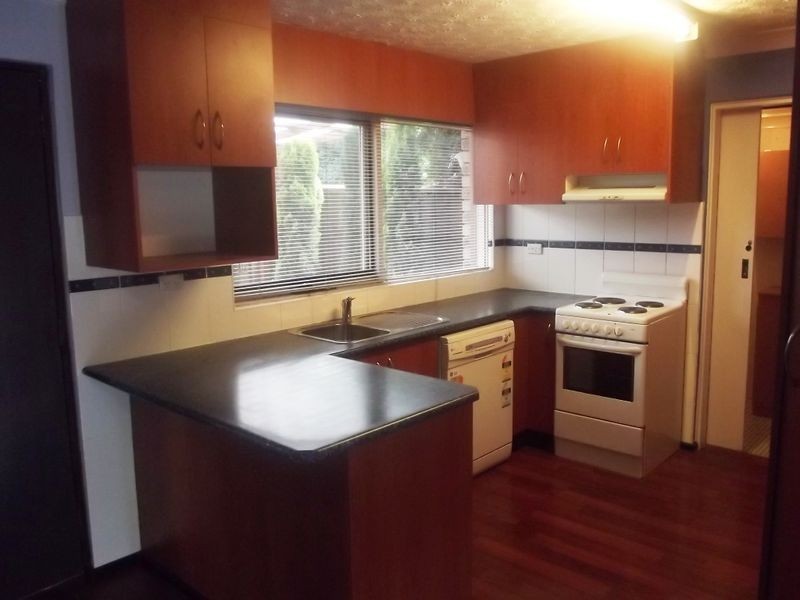 10/100 Hoxton Park Road, Lurnea NSW 2170