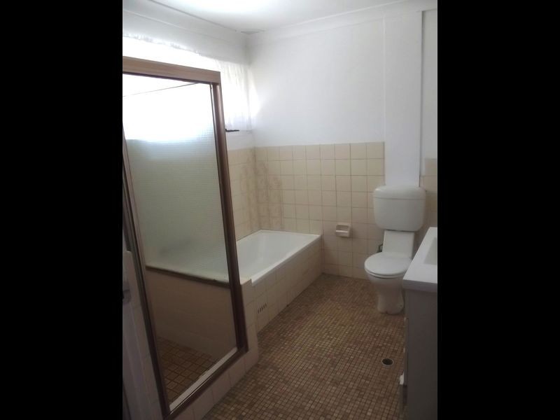 10/100 Hoxton Park Road, Lurnea NSW 2170