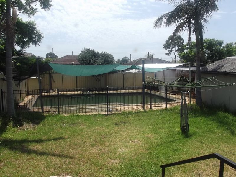 25 Tully Avenue, Liverpool NSW 2170