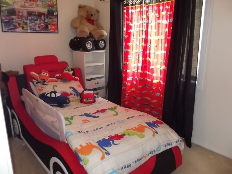 37 Flame Tree Street, Casula NSW 2170