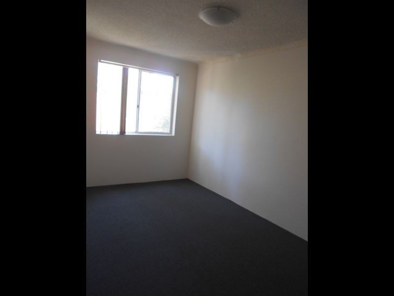 11/5-7 Mill Road, Liverpool NSW 2170