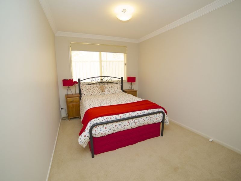2 Canberra Ave, Casula NSW 2170