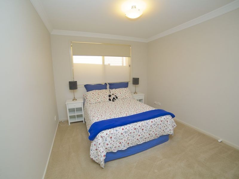 2 Canberra Ave, Casula NSW 2170