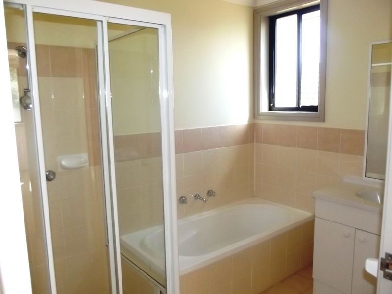 18A Kitson Way, Casula NSW 2170