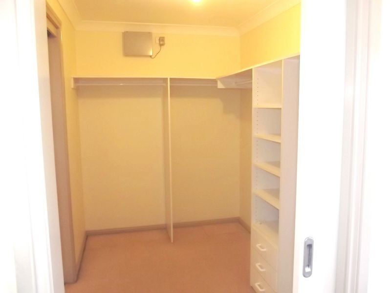 18A Kitson Way, Casula NSW 2170